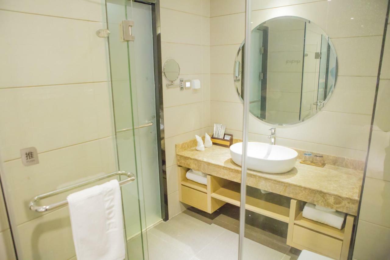 Lavande Hotel Shantou Exteriör bild