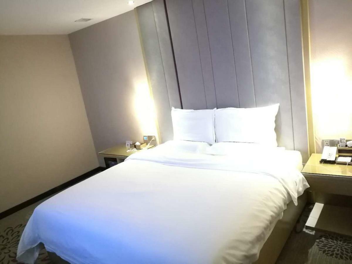 Lavande Hotel Shantou Exteriör bild